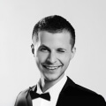 artem Zverev